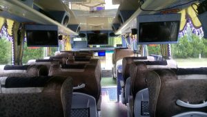 台灣包車旅遊,公司包車,企業包車、團體包車,台灣景點旅遊包車,大巴士包車,遊覽車包車,遊覽車包車旅首選